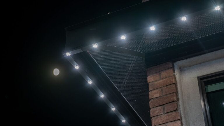 Under the eve lighting Hero