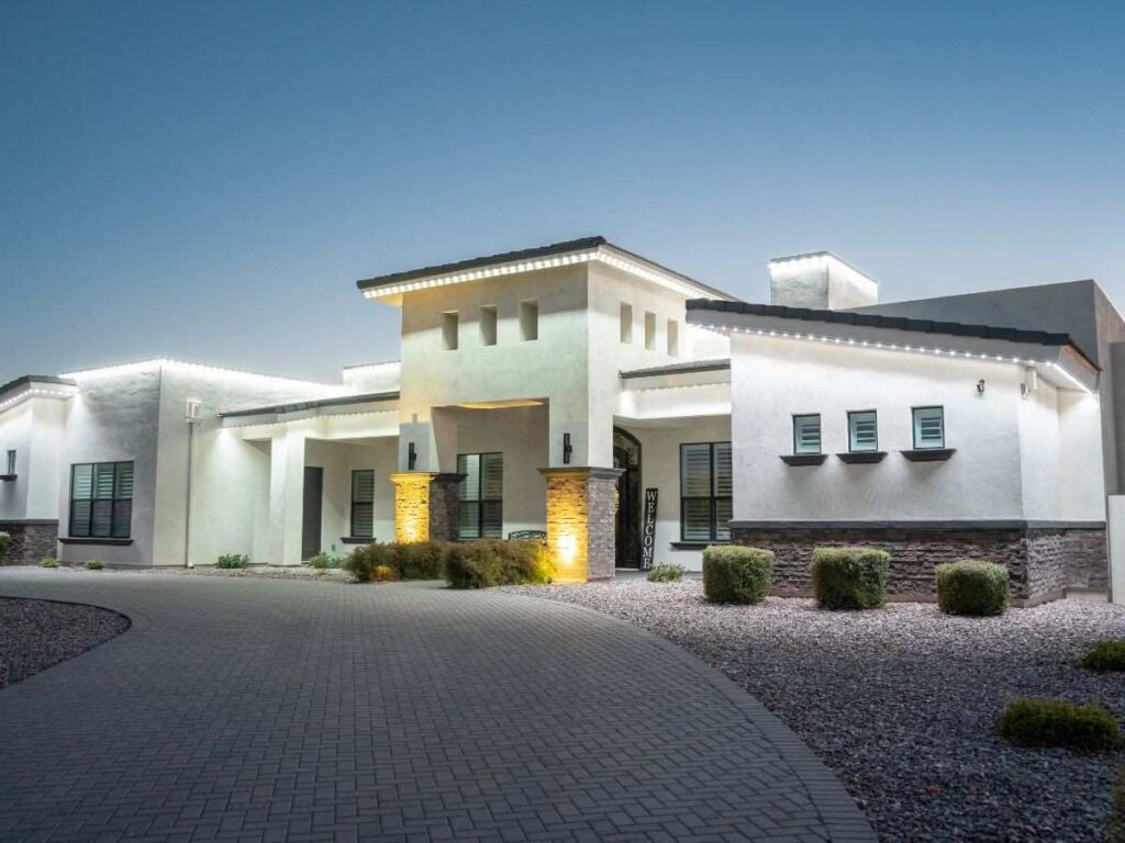 outdoor security lighting in phoenix